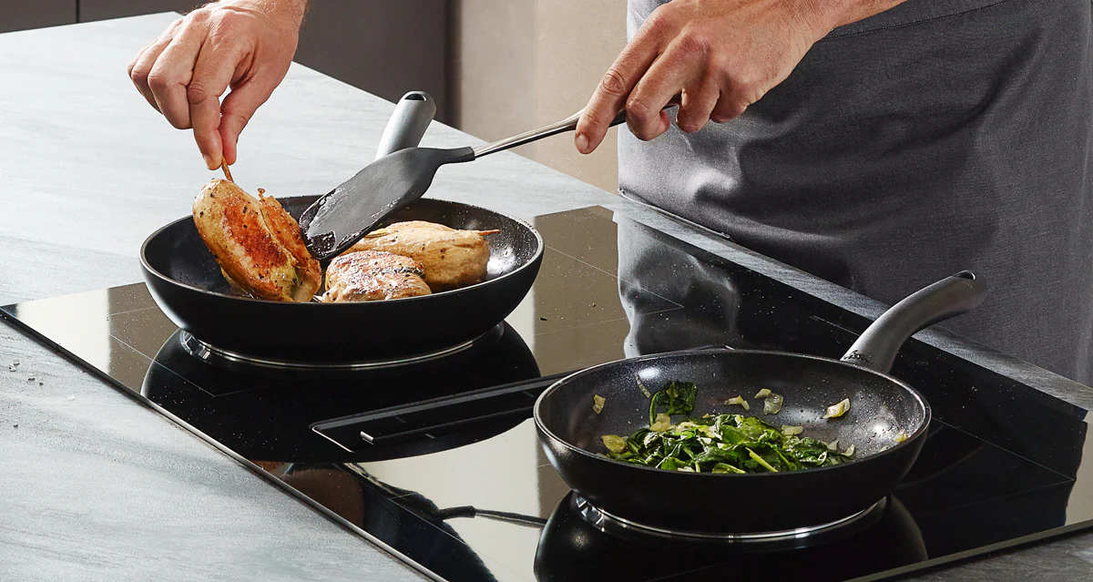 Fissler Essential® 2-tlg. Pfannen-Set 24 cm & 28 cm - Image 3