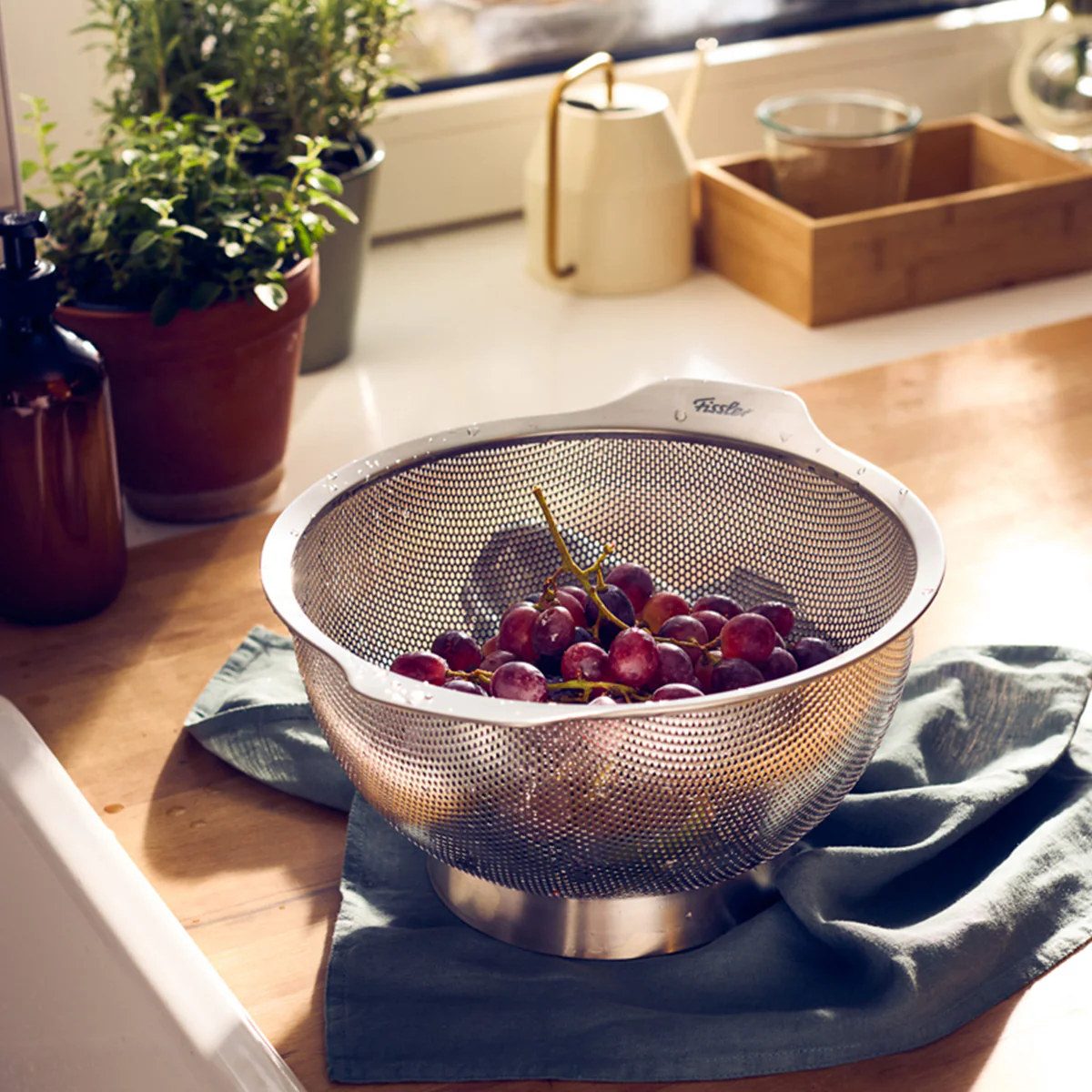 Fissler Essential® Sieb 24cm - Image 3